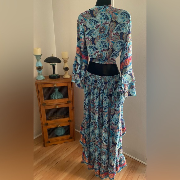 India Boutique Boho Bell Sleeve Front Tie Top and High Low Maxi Skirt Set. - Picture 2 of 8